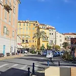 Palm - Palace Centre * Μεντόν